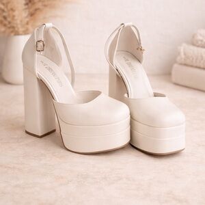Dream Pairs Cream Platform Pumps
